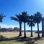 Appartement T2 Climatise Avec Loggia A La Faviere, Proche Plages Et Commerces, Parking Inclus - Fr-1-610-2