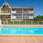 Apartment Les Jardins De L'Ocean-41 By Interhome