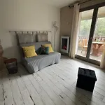 Tres Joli Studio Climatise Pour 1 Couple