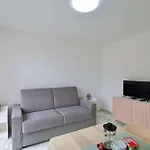 New Studio Apercu Mer Monaco Border