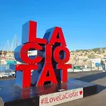 A Deux Pas Du Port De La Ciotat Appart 4 Pers.