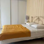 Appartement 2P A Juan Les Pins : Emplacement Ideal, Parking, Terrasses, Proche Plage Et Commerces - Fr-1-252-188