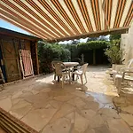 Appartement T2 Au Bord De Mer Avec Parking, Terrasse Et Piscine