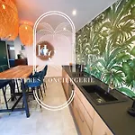 Hyeres : Magnifique Appartement Le Bois D Olivier