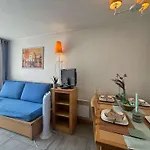 Studio Cabine A Cannes La Bocca Avec Piscines Et Proche Plage - Fr-1-609-33