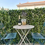 Cannes Croisette - Plages - Palais - Bord De Mer - Appartement Moderne Et Lumineux Avec Balcon