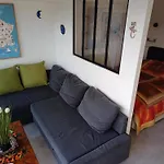 Charmant Appartement Climatise Avec Terrasse - Bormes-Les-Mimosas - Fr-1-308-192