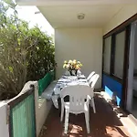 Appartement Climatise 3 Pieces Avec Terrasse, Face A La Plage, Parking Inclus - Bormes-Les-Mimosas - Fr-1-251-806