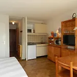 Studio Avec Coin Nuit, Acces Plage Direct, Piscine Et Tennis - 4 Couchages - Bormes-Les-Mimosas - Fr-1-251-795