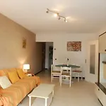 Appartement 3 Pieces Avec Climatisation, Terrasse, Parking Et Piscines - Bormes-Les-Mimosas - Fr-1-251-731