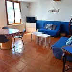 La Tour Fondue Appartement Vue Mer Grand T2 Face A Porquerolles Drap Serviette Non Fournis