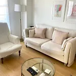 Bright 50 M Apartment With Balcony