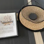 Chez Virginie : Appartement Lumineux Au Calme.