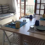 Haut De Villa Avec Jardin