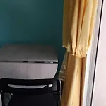 Chambre Privee Dans Un Appartement De 4 Chambres