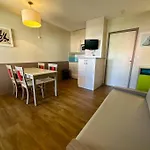 Mandelieu / Appartement Climatise 4 Prsn / Piscine
