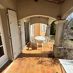 Maison Individuelle 2 Chambres Avec Jardin, Piscine Et Tennis, Proche Du Centre-Village - Fr-1-726-44