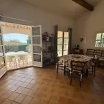 Maison Individuelle 2 Chambres Avec Jardin, Piscine Et Tennis, Proche Du Centre-Village - Fr-1-726-44