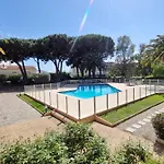 Appartement 2 Pieces Climatise, Piscine, Centre-Ville, Parking Prive, Animal Accepte, Sainte-Maxime - Fr-1-780-18