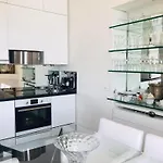 Sea View Apartment 5 Min From Monaco