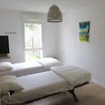 Rez De Jardin T3 Recent Et Calme Au Nouvelles Terres A La Londe Les Maures