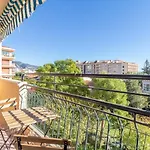Spacious T3 Near The Beach And Station Roquebrune