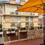Superbe Studio Frontiere Monaco Avec Climatisation Et Terrasse Au 5E Etage Avec Ascenseur