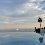 All Comforts - Pool - Sea View
