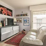 A032-Beautiful Apartment For 4 - Near Croisette