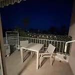 *Studio Agreable Avec Balcon Et Vue Sur Mer*