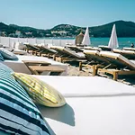 Appartement La Fregate Avec Terrasse A 100M De La Plage