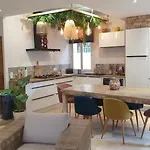 Rdc De Maison Avec Terrasse Barbecue