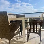 Front Sea Luxury