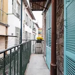 Pretty & Quiet Studio In Port Area