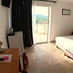 Azur Hotel