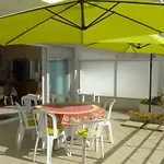 Grand T3 Avec Terrasse Et Piscine A Cavalaire-Sur-Mer - Fr-1-100-187