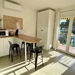 Appartement Cosy Vue Mer A 50 M De La Plage - Refait A Neuf Et Climatise