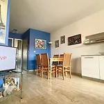 Very Pleasant 2 Rooms Garage Near The Beaches