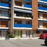 Proche De Tout Pres Du Centre De Golfe Juan Coin Calme