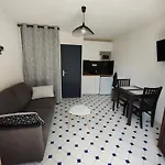 Studio Plain Pied Avec Terrasse Tout Proche Mer