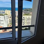Plein Coeur De Monaco, A 300 Metres A Pied Du Port De Monaco, 4 Pieces Dans Des Escaliers Vue Mer Exceptionnelle