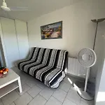 Joli Studio Tres Clair A Proximite Mer Pour 3 Personnes