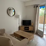 Jolie Studio En Centre-Ville