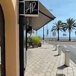 La Dolce Vita De Cannes: Luxury City Center Apartement, Beautiful View