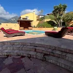 Villa Royal Domain, Bnbrickeys