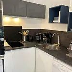 Studio Climatise A 2 Pas De La Plage, Loggia, Parking Prive - Bormes-Les-Mimosas - Fr-1-251-828