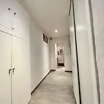 Apartment For 2 - Hyper Center Near Tram