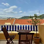 Dernier Etage, Vue Panoramique Colline Du Chateau!