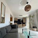 Dernier Etage, Vue Panoramique Colline Du Chateau!