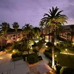 Magnifique 2 Pieces Piscine Parking Plage A Pied Tennis